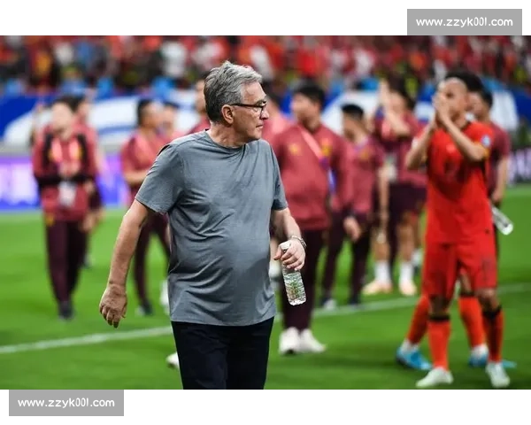 津媒：国足东亚杯主帅悬而未决 足协陷舆论压力