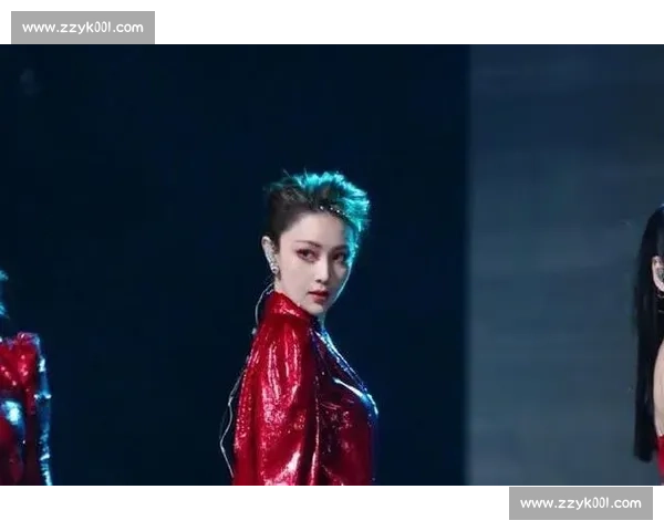 张馨予时尚魅力全面绽放演绎多面人生从荧幕女神到生活艺术家的蜕变