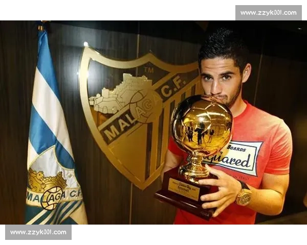 欧洲金童奖得主恐被挖走,各大豪门争夺激烈,究竟花落谁家 欧洲金童奖得主恐被挖走,各大豪门争夺激烈,究竟花落谁家